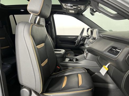 Used 2022 GMC Yukon XL AT4 image 36