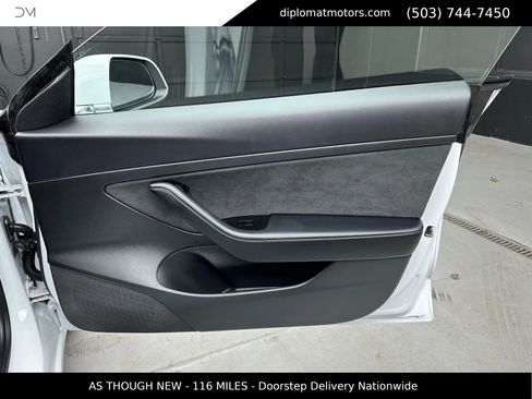 Used 2020 Tesla Model 3 Standard Range Plus image 31