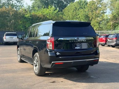 Used 2021 Chevrolet Suburban LT w/ LT Signature Package AWD/4WD image 5