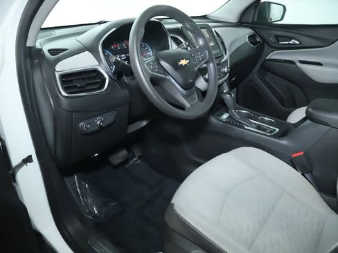 Used 2019 Chevrolet Equinox LS w/ LPO, Floor Liner Package image 12