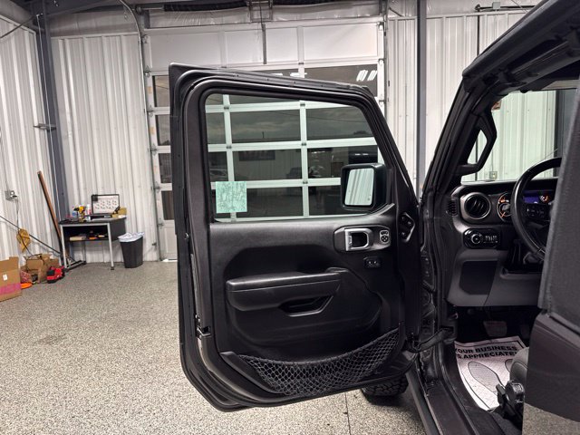 Used 2022 Jeep Wrangler Sport AWD/4WD image 7