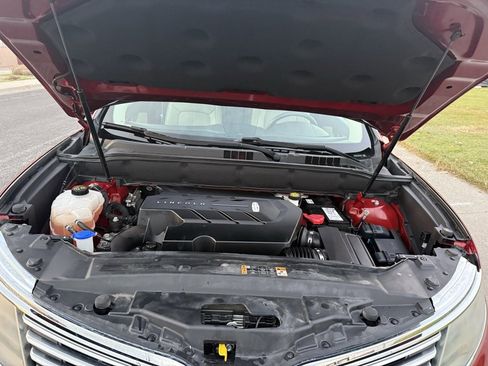 Used 2022 Lincoln Nautilus Reserve w/ Equipment Group 202A image 24