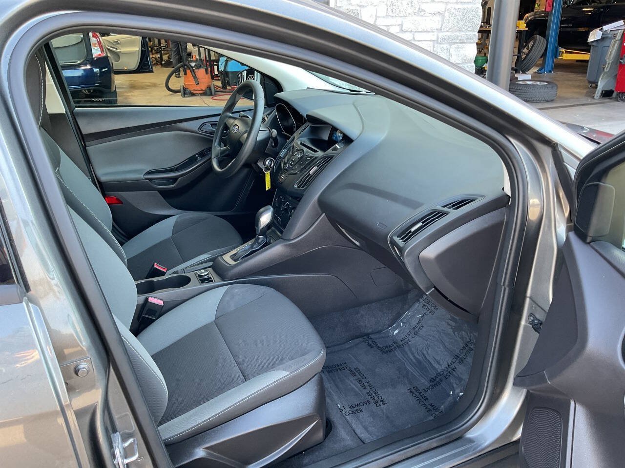 Used 2012 Ford Focus S FWD image 34