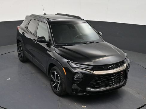 Used 2023 Chevrolet TrailBlazer RS w/ Sun and Liftgate Package FWD image 17