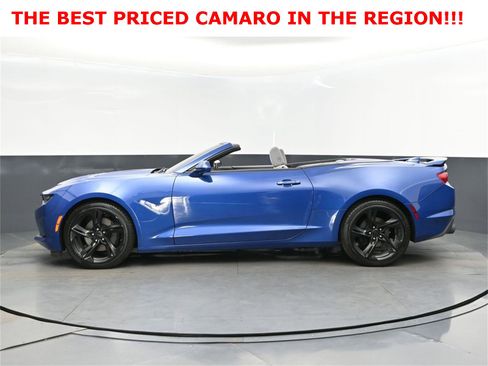 Used 2022 Chevrolet Camaro LT w/ Technology Package image 4