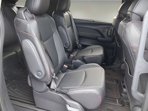 Certified 2025 Toyota Sienna XSE w/ XSE Plus Package AWD/4WD image 18