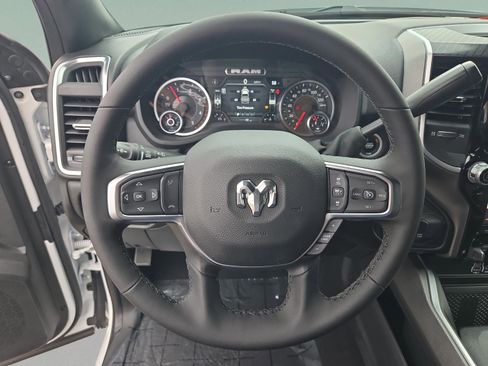 New 2026 RAM 2500 Big Horn AWD/4WD image 17