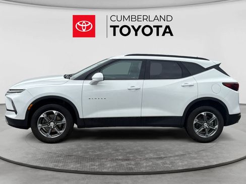 Used 2024 Chevrolet Blazer LT w/ Convenience Package FWD image 2