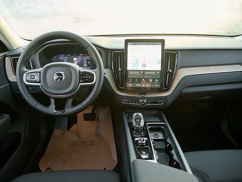 New 2026 Volvo XC60 T8 Plus w/ Protection Package Premier image 23