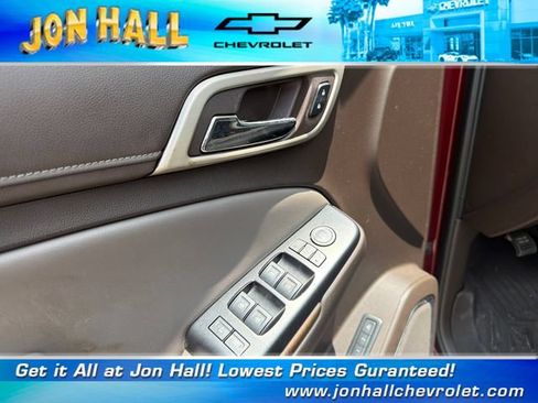 Used 2018 GMC Yukon Denali w/ Open Road Package AWD/4WD image 22