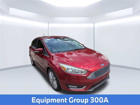 Used 2017 Ford Focus Titanium FWD image 5