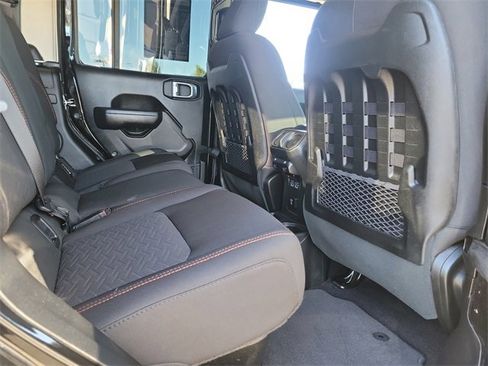 Used 2023 Jeep Gladiator Mojave w/ Cold Weather Group image 24