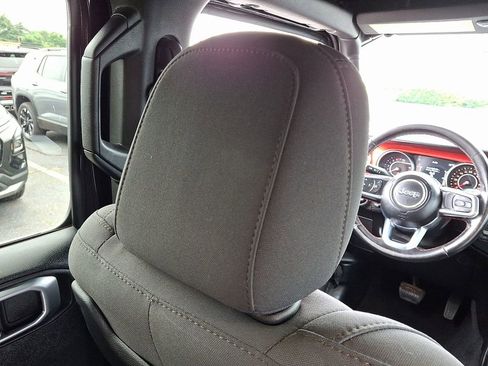 Used 2021 Jeep Wrangler Unlimited Rubicon AWD/4WD image 14
