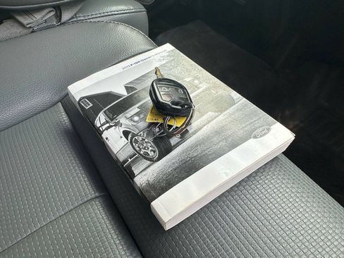 Used 2013 Ford F150 XL w/ Mid Equipment Group RWD image 29