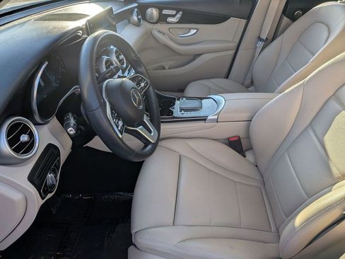 Used 2021 Mercedes-Benz GLC 300 4MATIC image 16