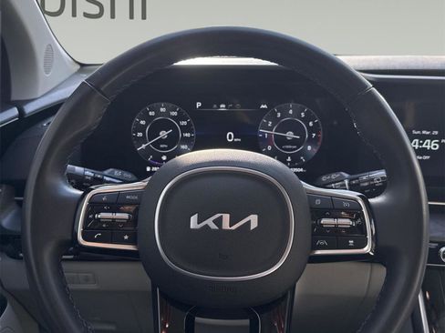 Used 2023 Kia Carnival SX FWD image 17