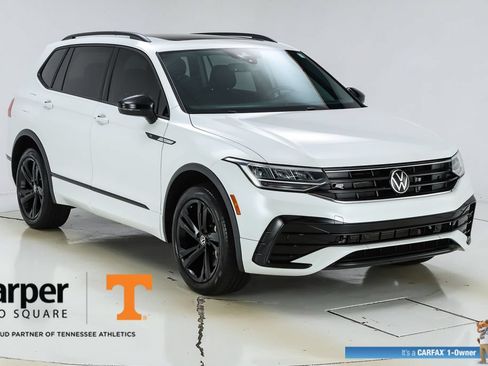 Used 2023 Volkswagen Tiguan SE R-Line FWD image 15