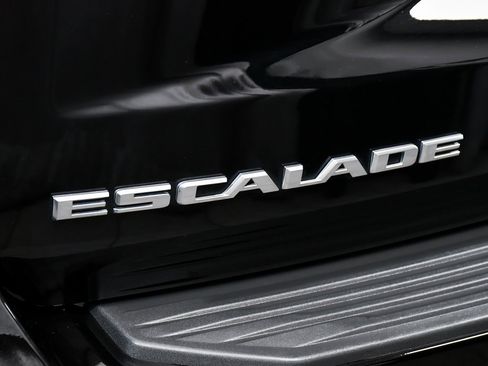 Used 2024 Cadillac Escalade Sport image 94