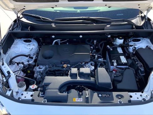 Used 2024 Toyota RAV4 LE image 29