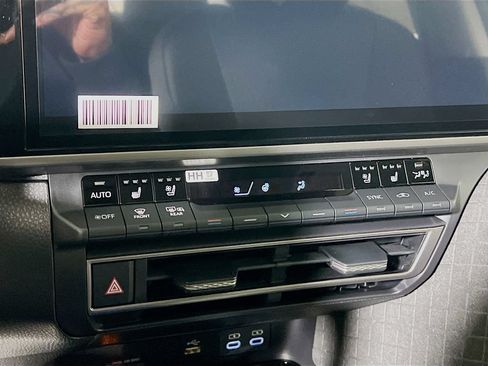 Used 2026 Toyota Camry XLE w/ Premium Plus Package AWD/4WD image 14