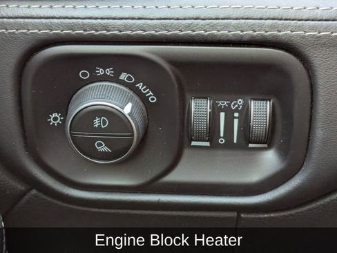 Used 2020 RAM 3500 Limited image 27