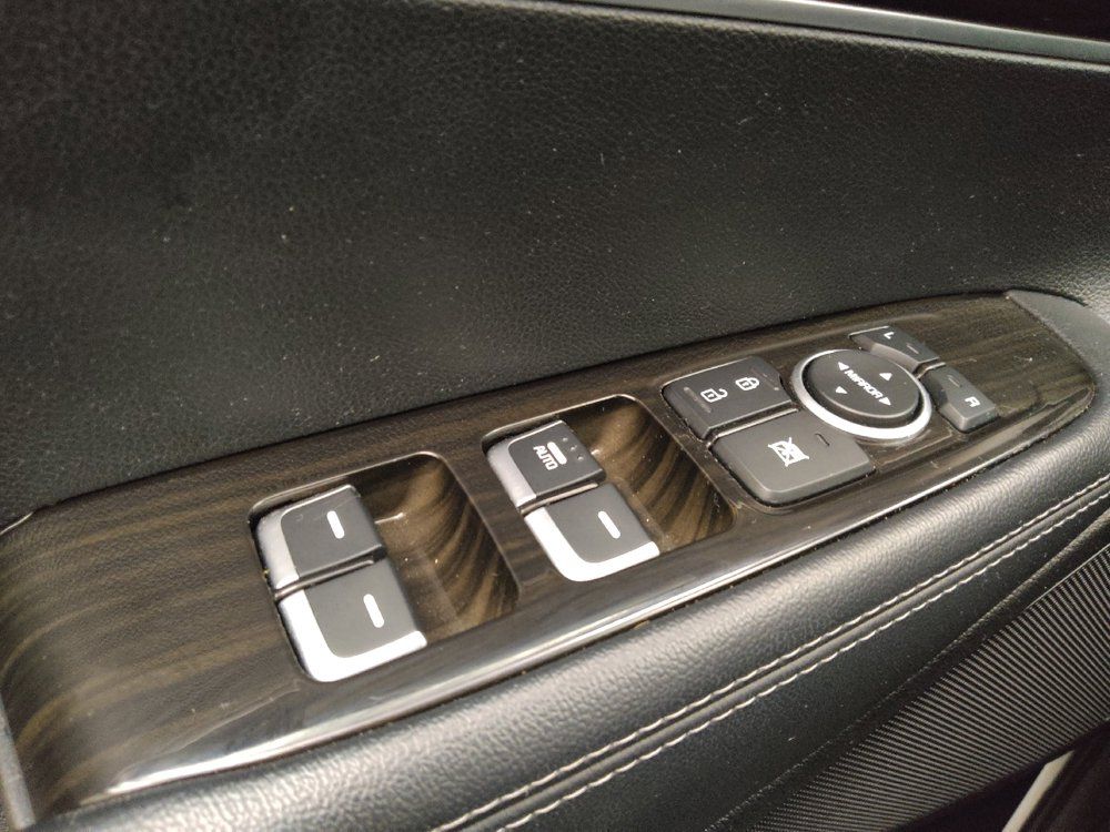 Used 2020 Kia Sorento L FWD image 27