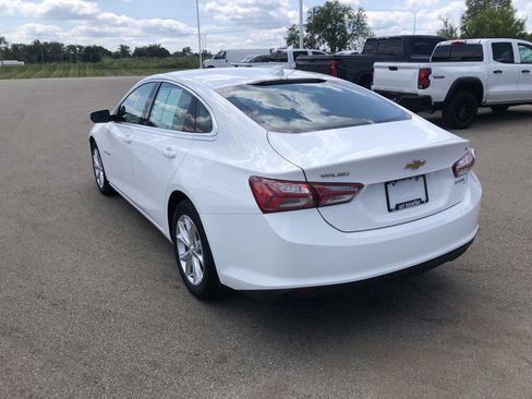 Used 2019 Chevrolet Malibu LT FWD image 3