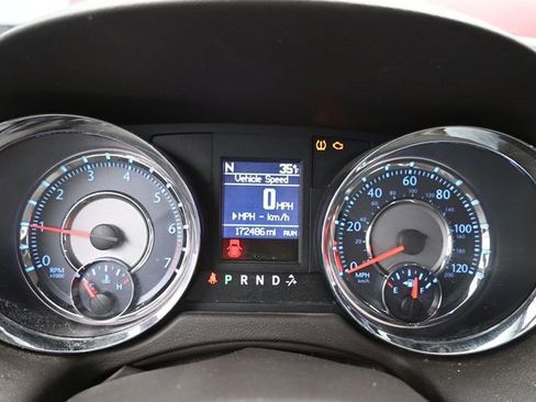 Used 2014 Chrysler Town & Country Touring-L w/ Driver Convenience Group image 36