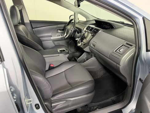 Used 2012 Toyota Prius V Five FWD image 26