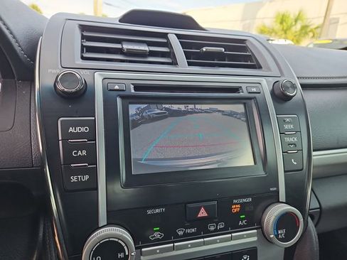 Used 2014 Toyota Camry SE FWD image 26