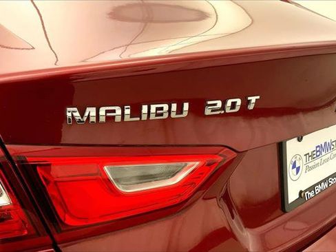 Used 2018 Chevrolet Malibu Premier w/ Premier Sun and Wheel Package image 7