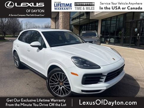 Used 2023 Porsche Cayenne Platinum Edition AWD/4WD image 1