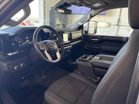 Used 2024 GMC Sierra 3500 SLE w/ SLE Convenience Package AWD/4WD image 18