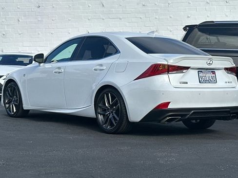 Used 2019 Lexus IS 300 F Sport image 5