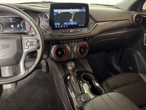 Used 2023 Chevrolet Blazer RS w/ Enhanced Convenience Package image 28