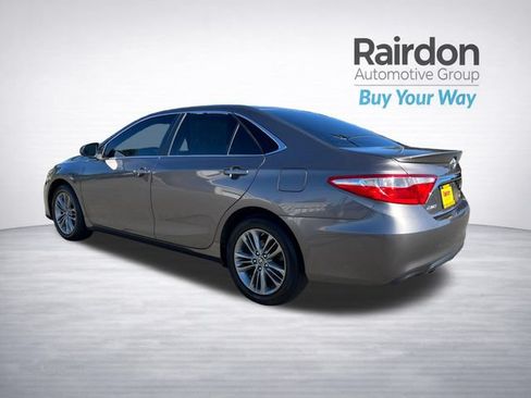 Used 2017 Toyota Camry SE FWD image 5