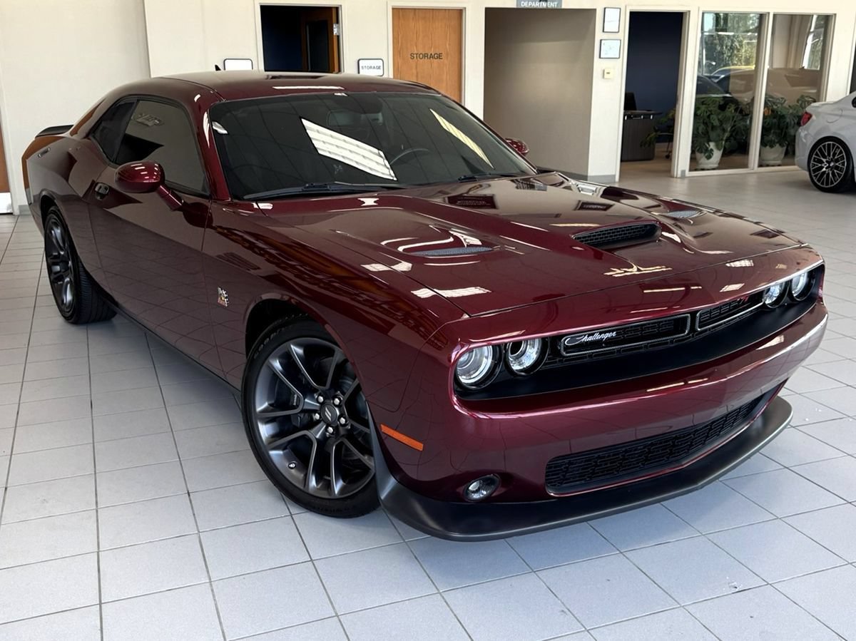 Used 2021 Dodge Challenger R/T Scat Pack w/ Driver Convenience Group RWD image 9