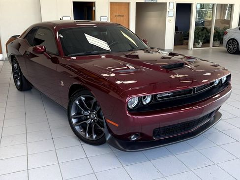 Used 2021 Dodge Challenger R/T Scat Pack w/ Driver Convenience Group RWD image 9
