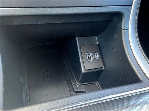 Used 2022 Ford Edge SEL w/ Convenience Package image 18