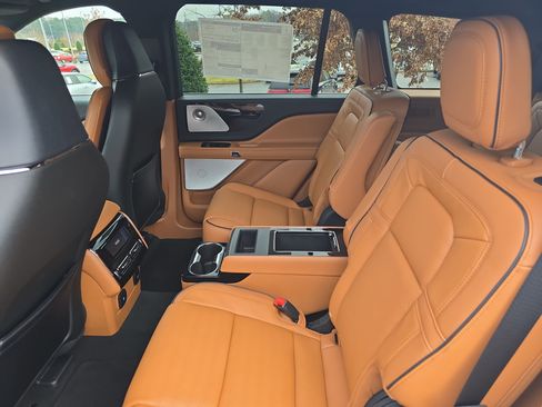 New 2026 Lincoln Aviator Black Label image 13