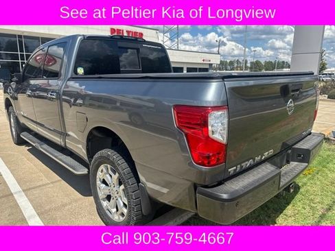 Used 2017 Nissan Titan SL AWD/4WD image 6