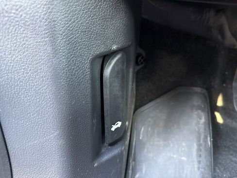 Used 2024 Nissan Rogue SL w/ SL Premium Package image 45