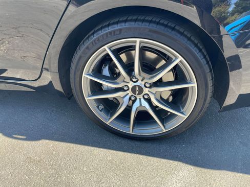 Used 2025 Genesis G70 2.5T image 30