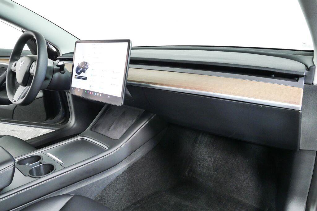 Used 2023 Tesla Model 3 Standard Range RWD image 21