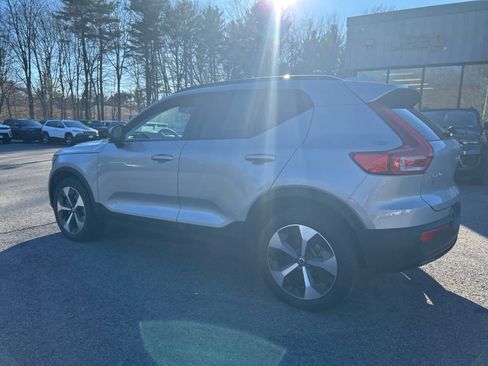 Used 2023 Volvo XC40 B5 Plus w/ Driver Assist Package image 9