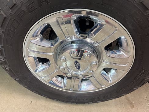 Used 2015 Ford F250 Lariat w/ Chrome Package AWD/4WD image 33