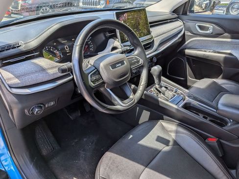 Used 2022 Jeep Compass Latitude AWD/4WD image 12