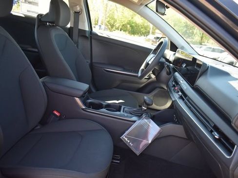 New 2026 Kia K4 FWD image 13
