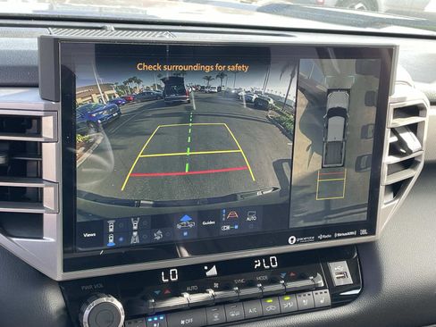 Used 2024 Toyota Tundra Limited image 12