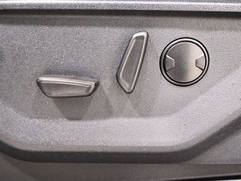 Certified 2022 Ford F150 XLT w/ Equipment Group 302A High image 13